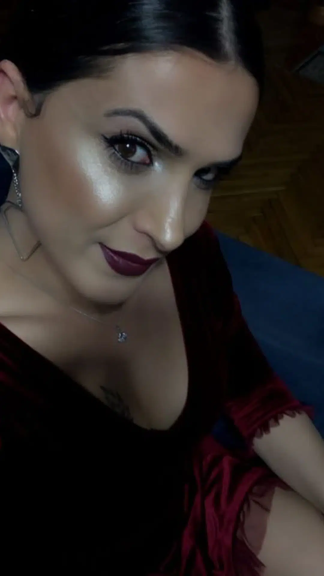 Esenyurt escort makalesi için kütüphane görseli 29, 01 portre