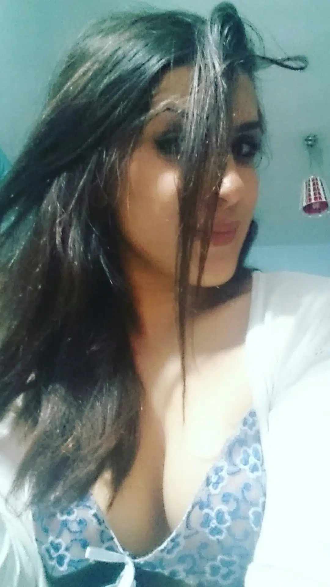 Esenyurt escort makalesi için kütüphane görseli 35, 01 portre