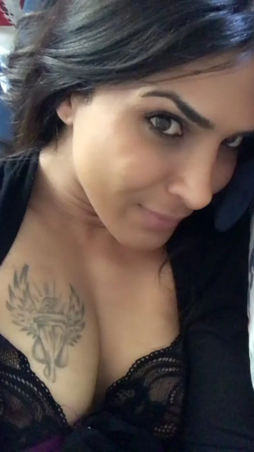 Esenyurt escort makalesi için kütüphane görseli 4, 01 portre