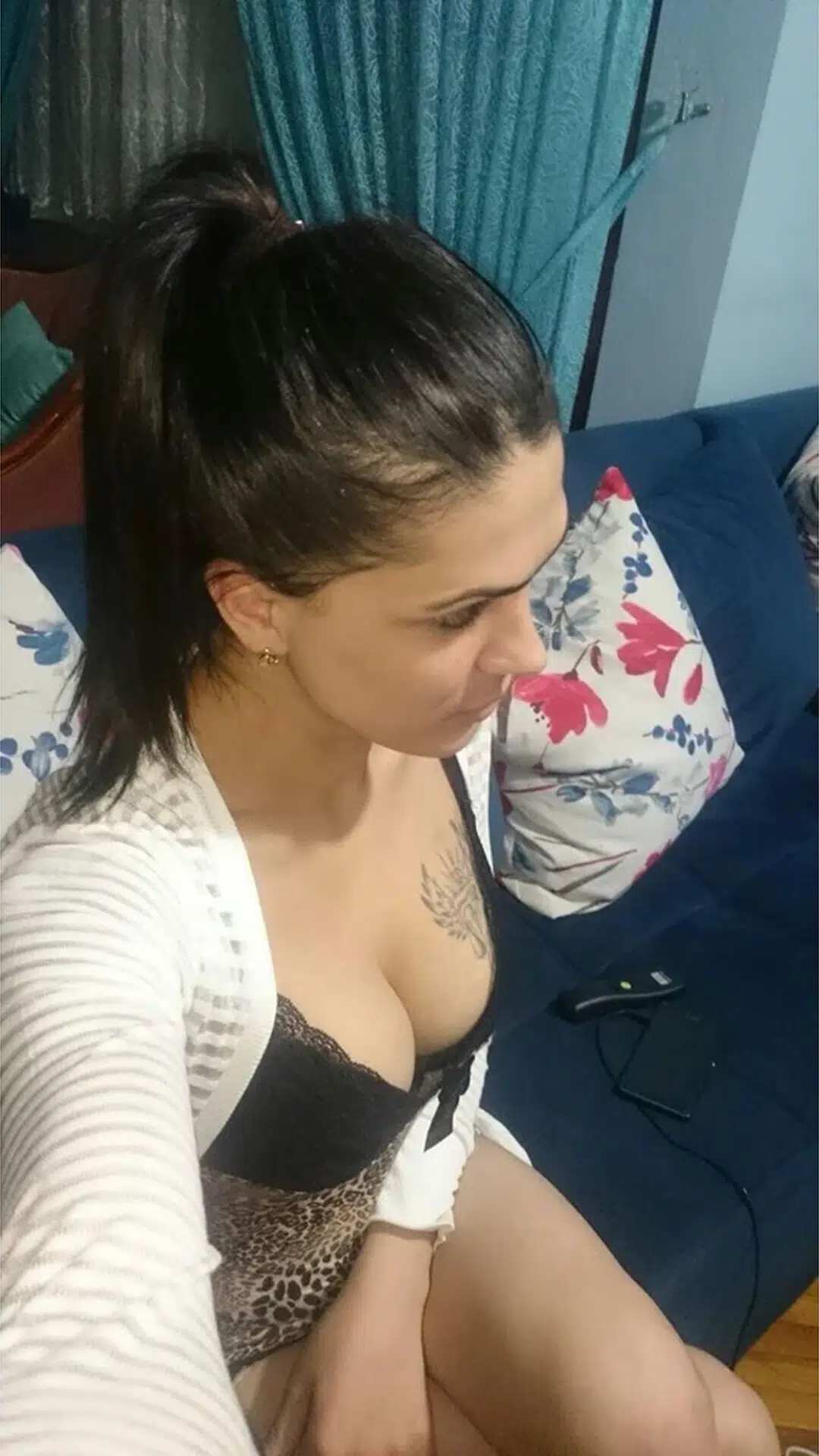 Esenyurt escort makalesi için kütüphane görseli 6, 01 portre