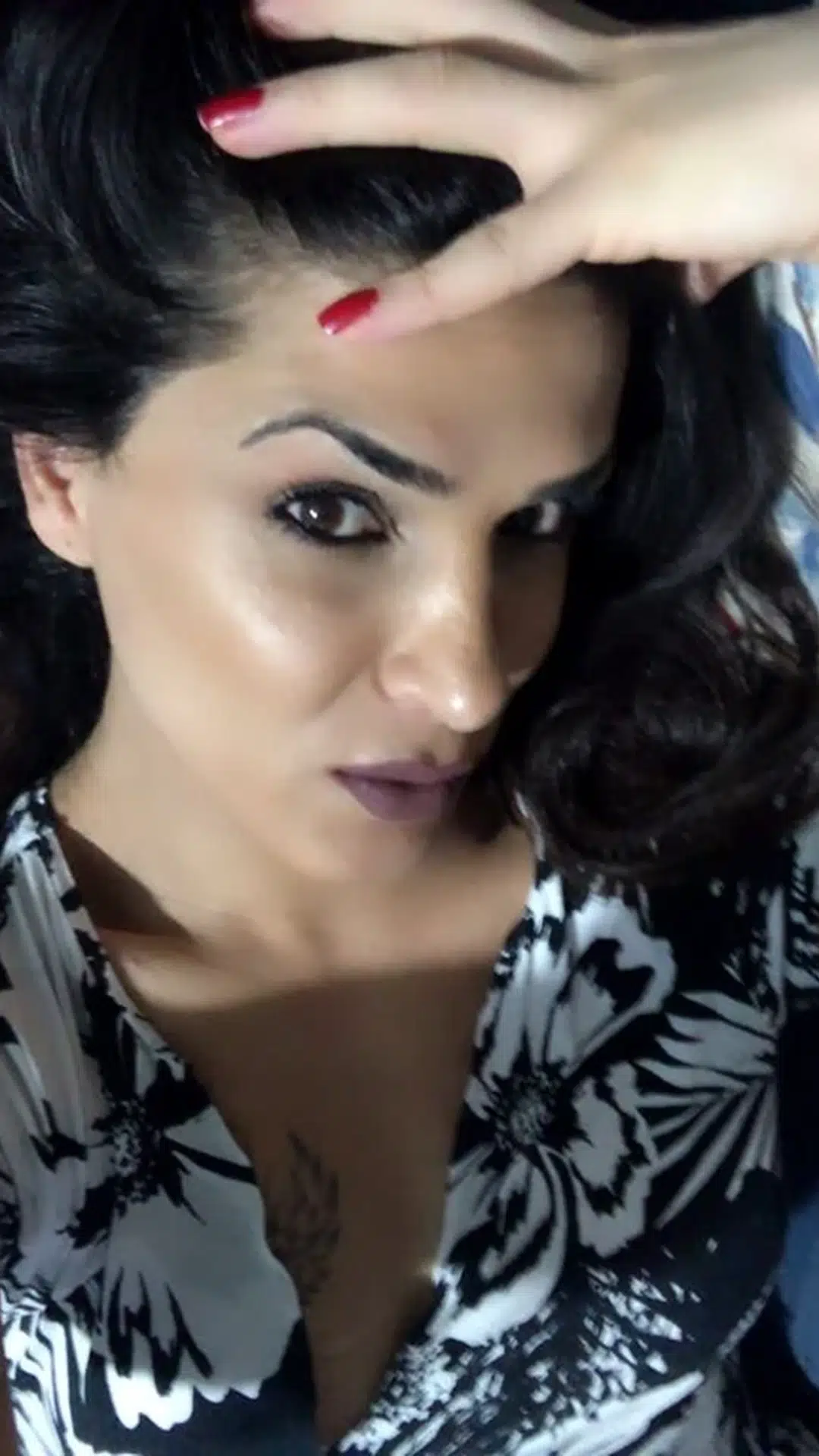 Esenyurt escort makalesi için kütüphane görseli 8, 01 portre